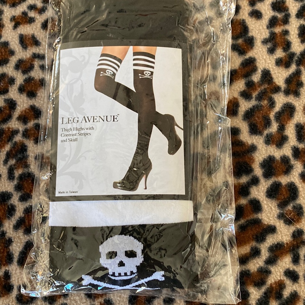 3 wishes thigh highs - Picture 1 of 3